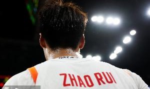 赵睿中韩对决前动员球队：外界不看好我们 现在是赢得尊严的时候